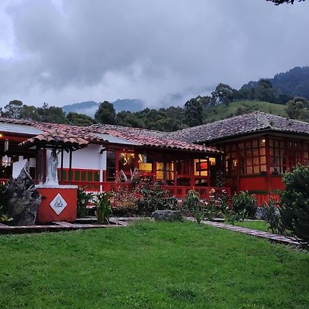Ecohotel Pinohermoso Reserva Natural 萨兰托 外观 照片