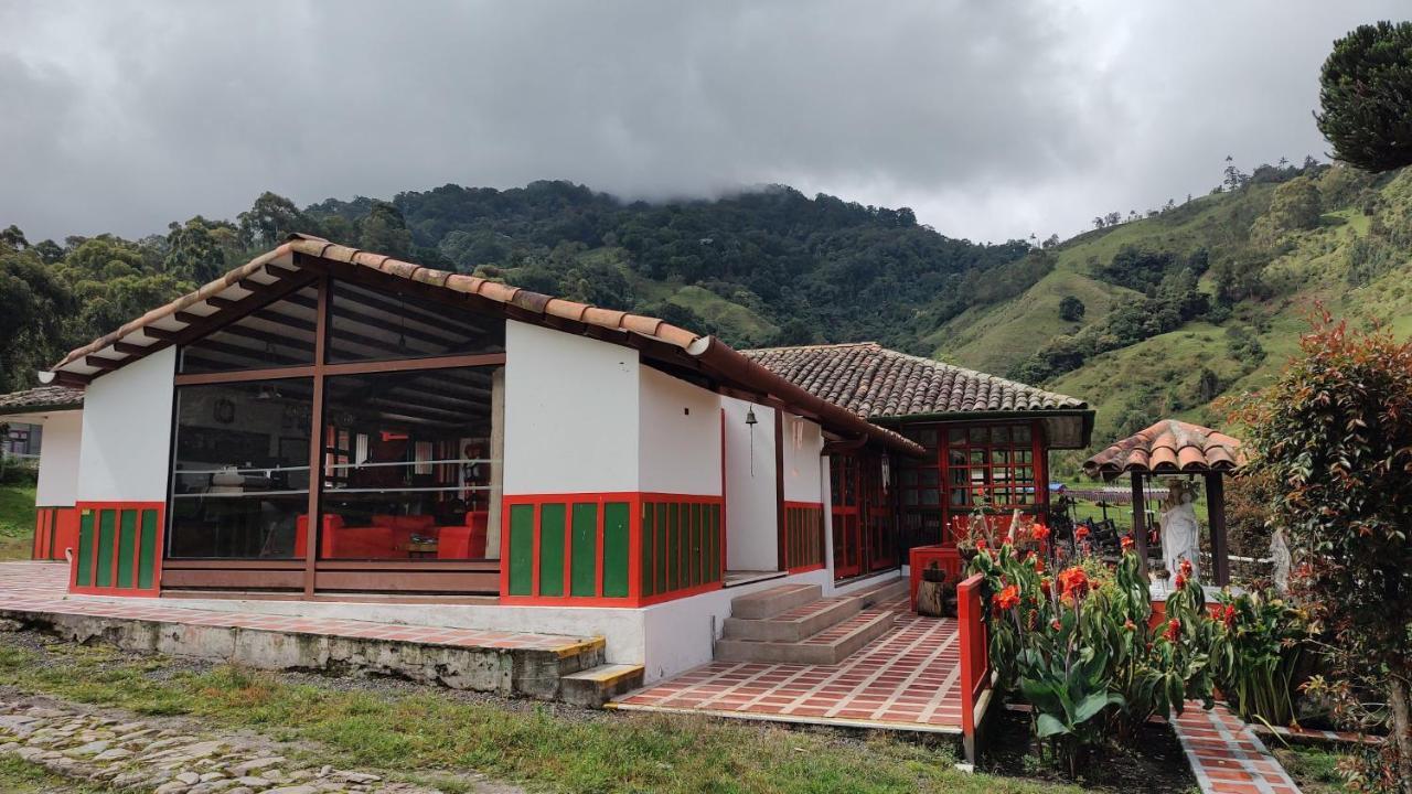 Ecohotel Pinohermoso Reserva Natural 萨兰托 外观 照片