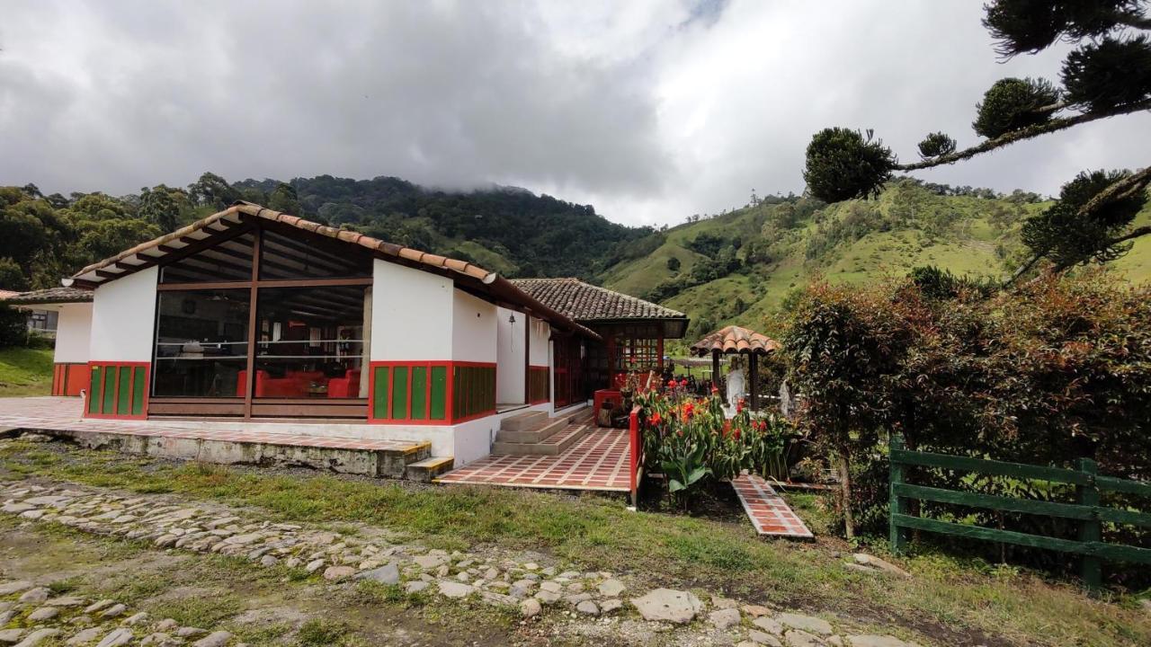 Ecohotel Pinohermoso Reserva Natural 萨兰托 外观 照片